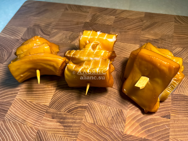 Шашлычок из кальмара х/к в Череповце