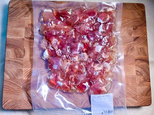 Минтай с перцем рваный: Щечки судака вяленые (500 гр)