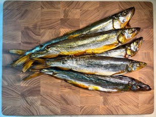 Арахис в глазури со вкусом буженина с чесноком: Корюшка Х/К ГОСТ (крупная)