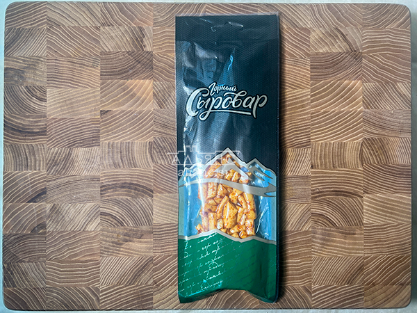 Сыр 60 гр ГОРНЫЙ СЫРОВАР (Бочонок копчёный с аджикой) в Череповце