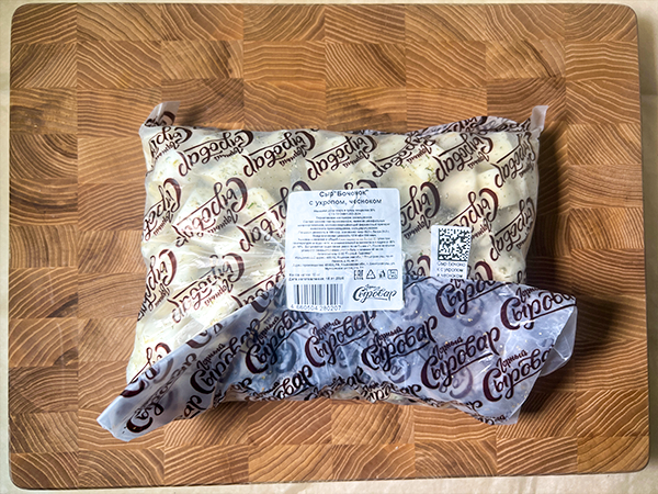 Сыр 1 кг ГОРНЫЙ СЫРОВАР (Бочонок с укропом и чесноком) в Череповце